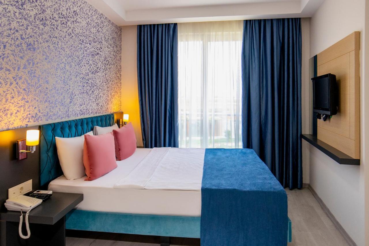 Royal Towers Lara Hotel Kemeragzi Екстер'єр фото